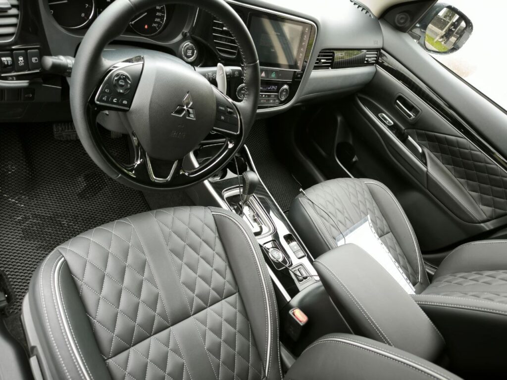 Mitsubishi Outlander 4WD 2022-2024 или аналог во Владикавказе, Россия