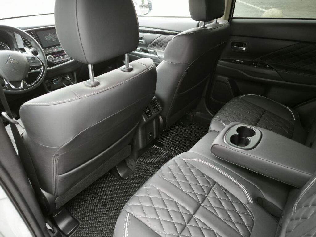 Mitsubishi Outlander 4WD 2022-2024 или аналог во Владикавказе, Россия