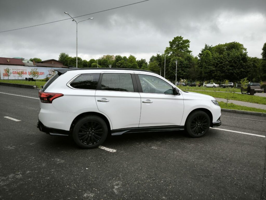 Mitsubishi Outlander 4WD 2022-2024 или аналог во Владикавказе, Россия