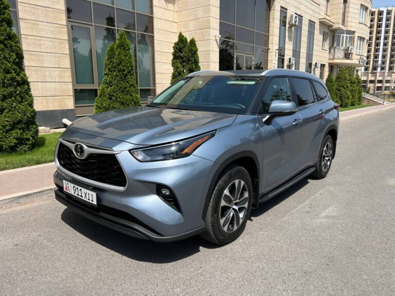 Toyota Highlander 2023-2025 или аналог в Бишкеке, Кыргызстан