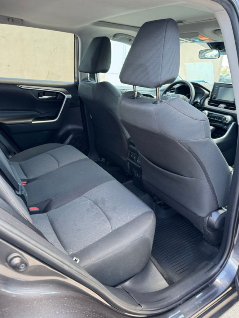 Toyota RAV4 2022-2024 или аналог в Бишкеке, Кыргызстан