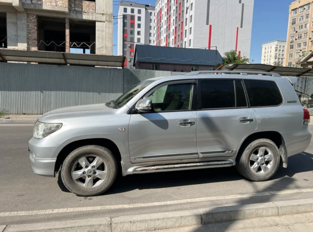 Toyota Land Cruiser 7 мест 2009-2011 или аналог в Бишкеке, Кыргызстан