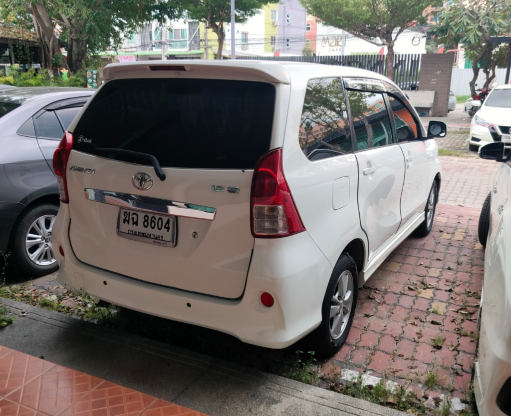 Toyota Avanza 7 мест 2012-2014 или аналог в Паттайе, Таиланд