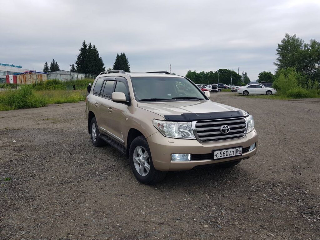 Toyota Land Cruiser 200 бензин 2009-2011 или аналог в Горно-Алтайске, Россия
