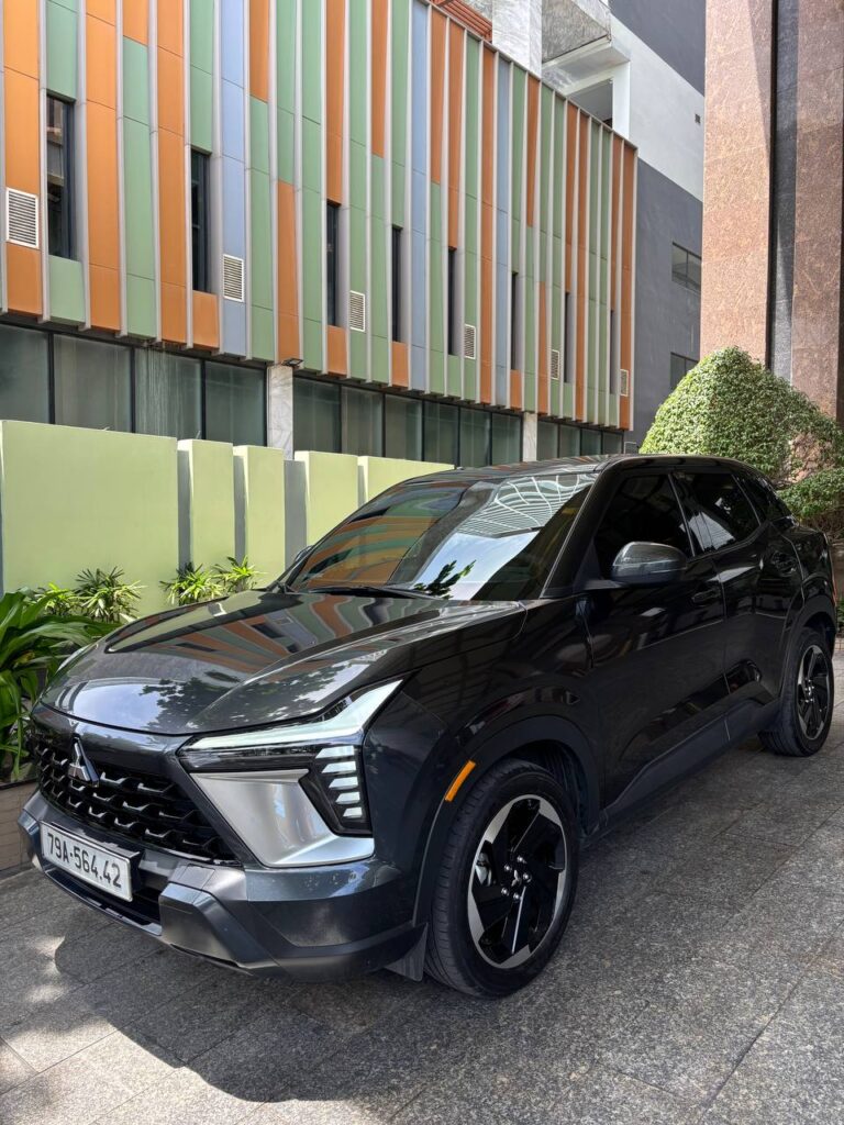 Mitsubishi X-Force Gray 2023-2025 или аналог в Нячанге, Вьетнам