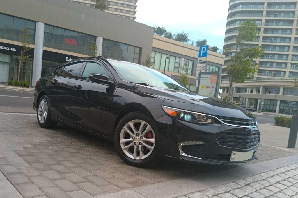 Chevrolet Malibu (2016-2021), Kia Optima (2014-2016), Hyundai Sonata (2014-2016) или аналог в Баку, Азербайджан