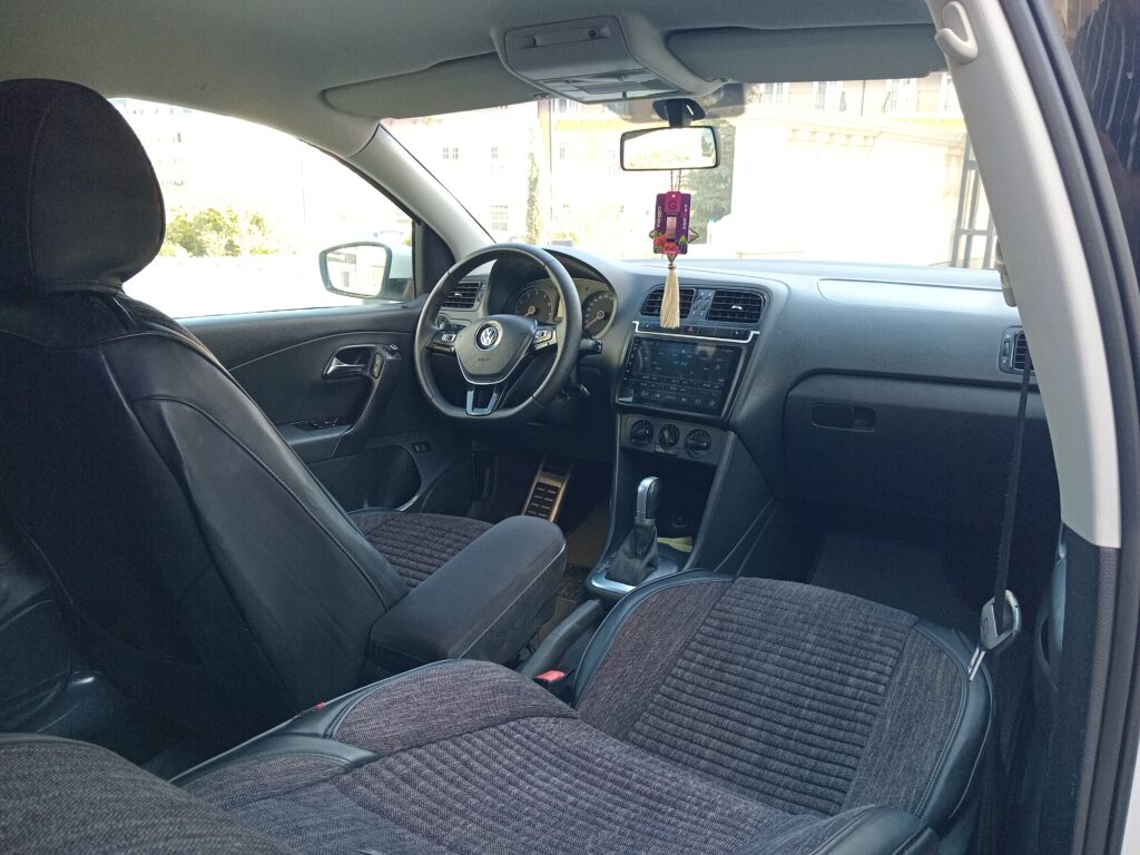 Volkswagen Polo (2013-2020), Nissan Sunny (2013-2019), Hyundai Accent (2012-2016), Kia Rio (2012-2016) или аналог в Баку, Азербайджан