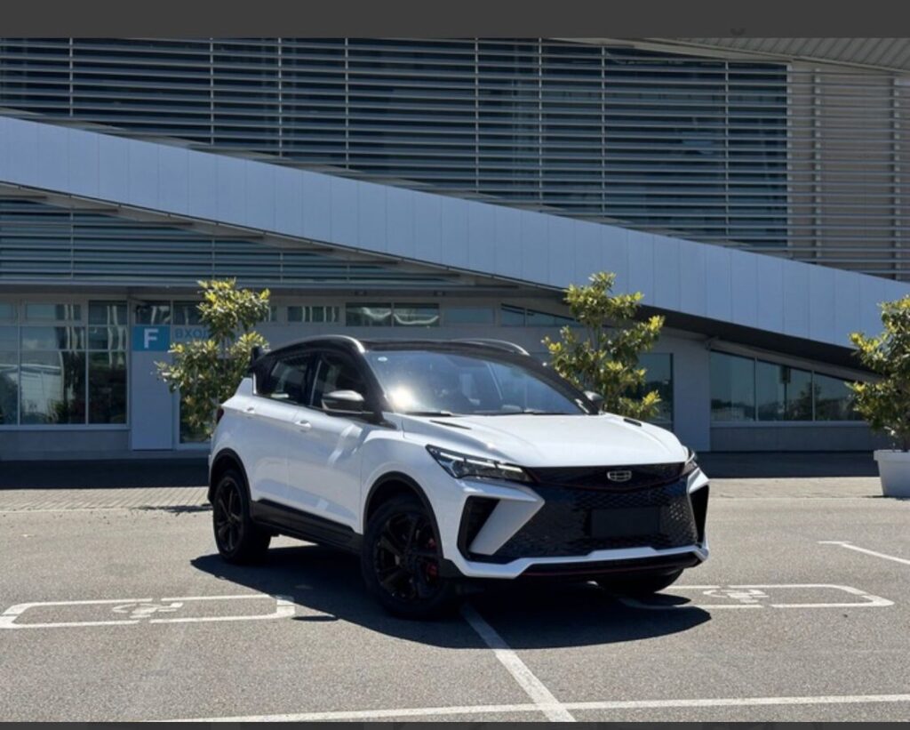 Geely Coolray 2024-2025 или аналог в Сочи, Россия