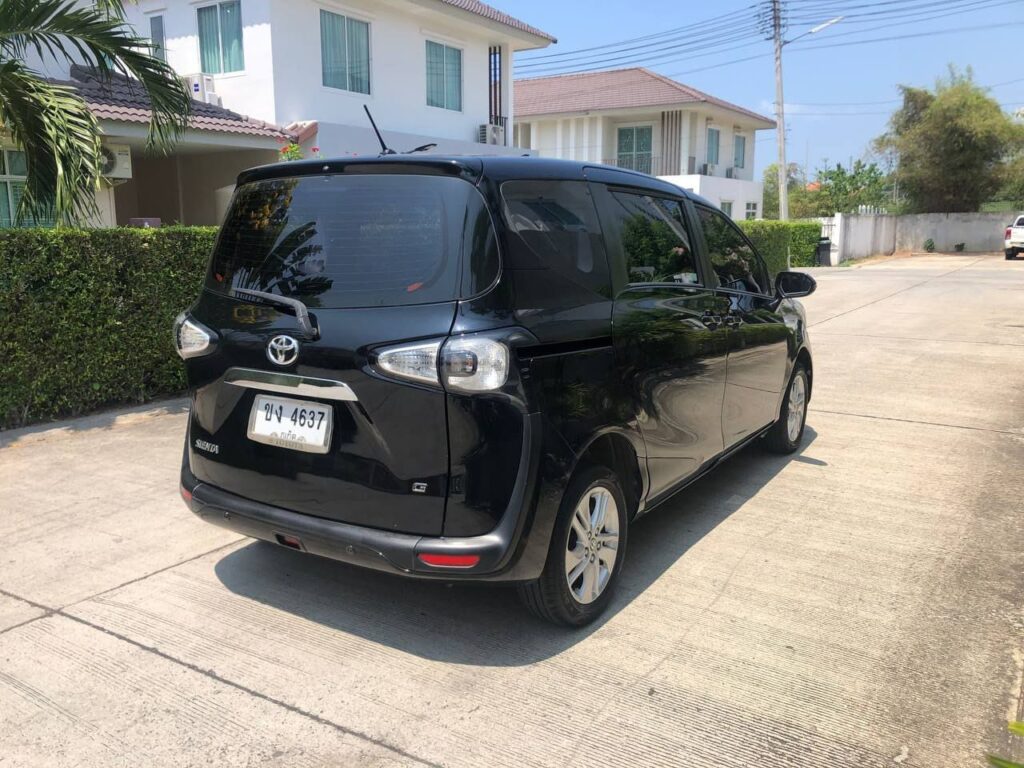 Toyota Sienna 7 мест 2019-2020 или аналог в Паттайе, Таиланд