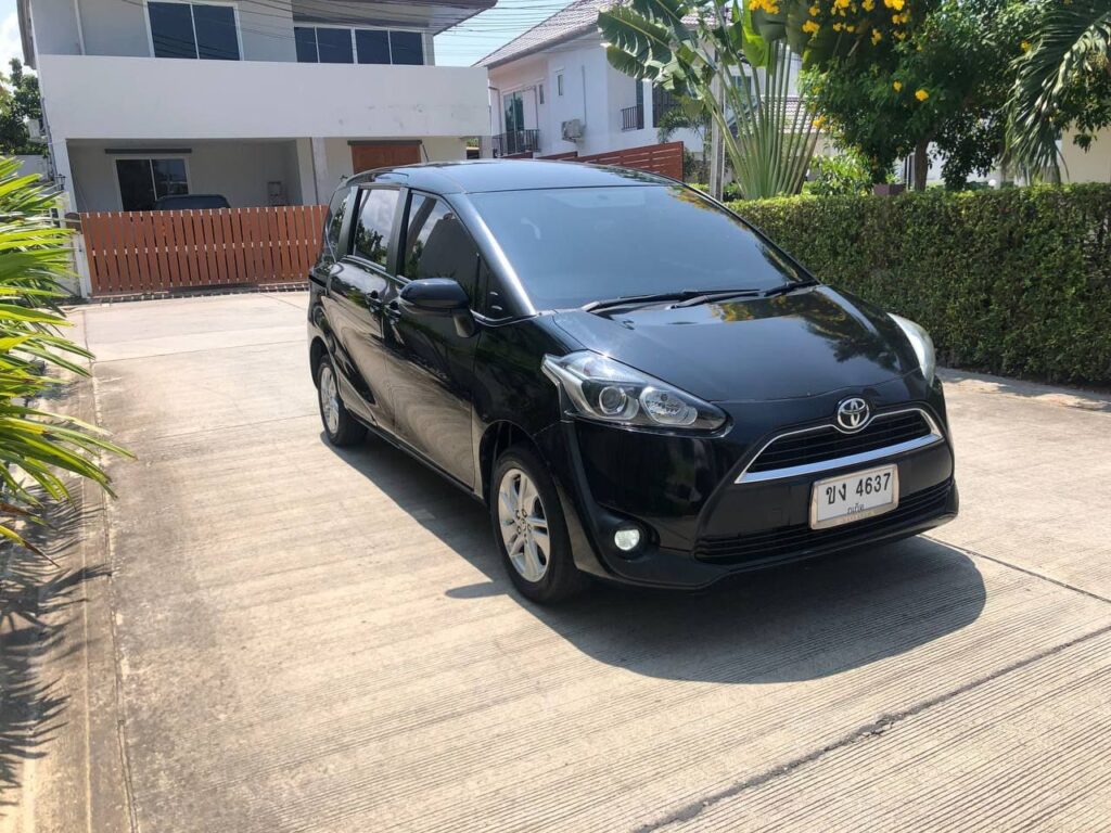 Toyota Sienna 7 мест 2019-2020 или аналог в Паттайе, Таиланд