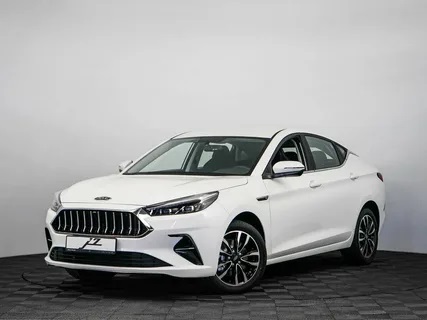 JAC J7 автомат 2022-2024 или аналог в Дубаи, ОАЭ