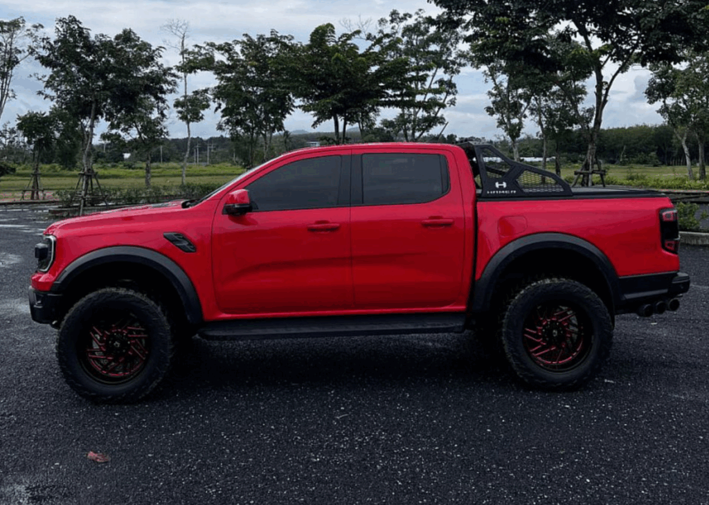 Ford Ranger Raptor Orange 2023 или аналог на Пхукете, Таиланд