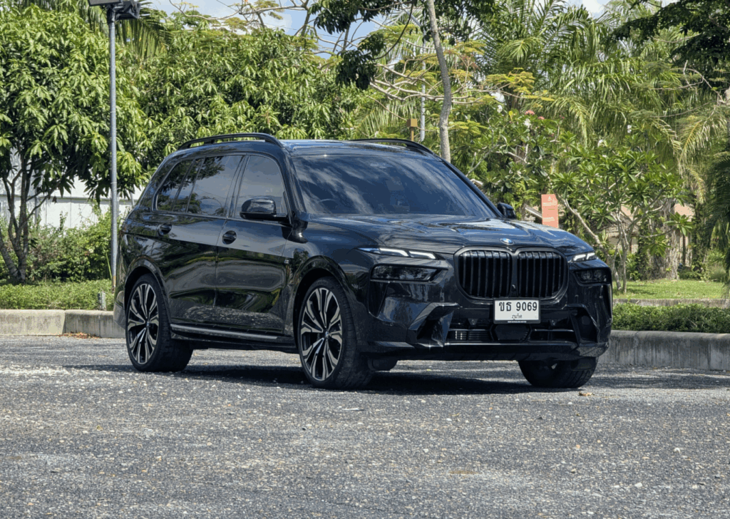 BMW X7 xDrive 40d M Black 2023 или аналог на Пхукете, Таиланд