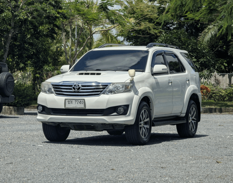 Toyota Fortuner White 2014 или аналог на Пхукете, Таиланд