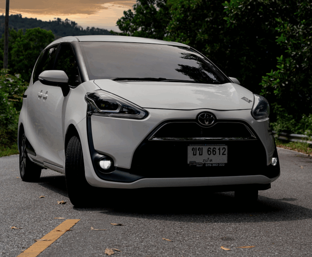 Toyota Sienta White 2018 или аналог на Пхукете, Таиланд