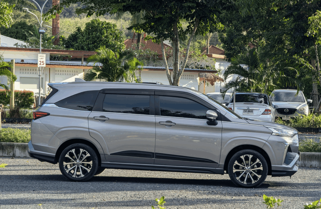 Toyota Veloz Gray 2023 или аналог на Пхукете, Таиланд