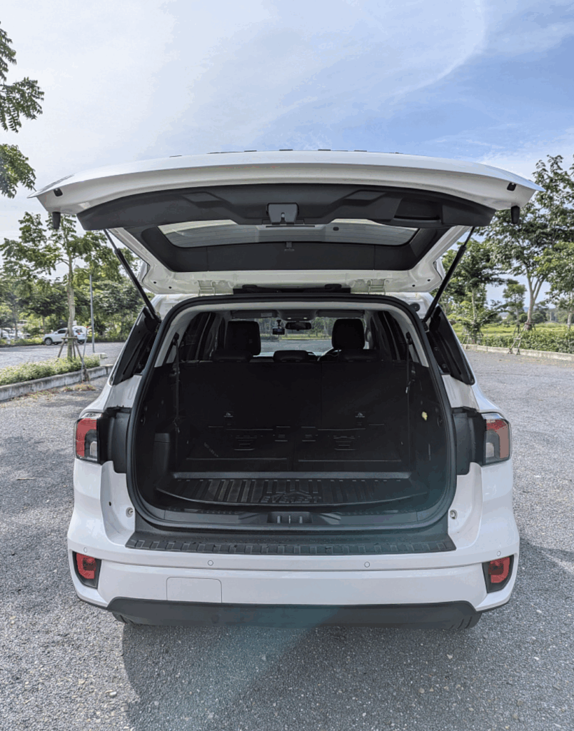 Ford Everest White 2023 или аналог на Пхукете, Таиланд