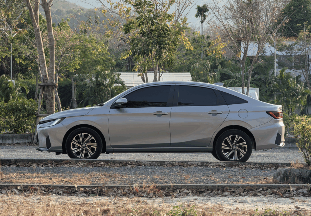 Toyota Yaris Ativ Silver 2024 или аналог на Пхукете, Таиланд
