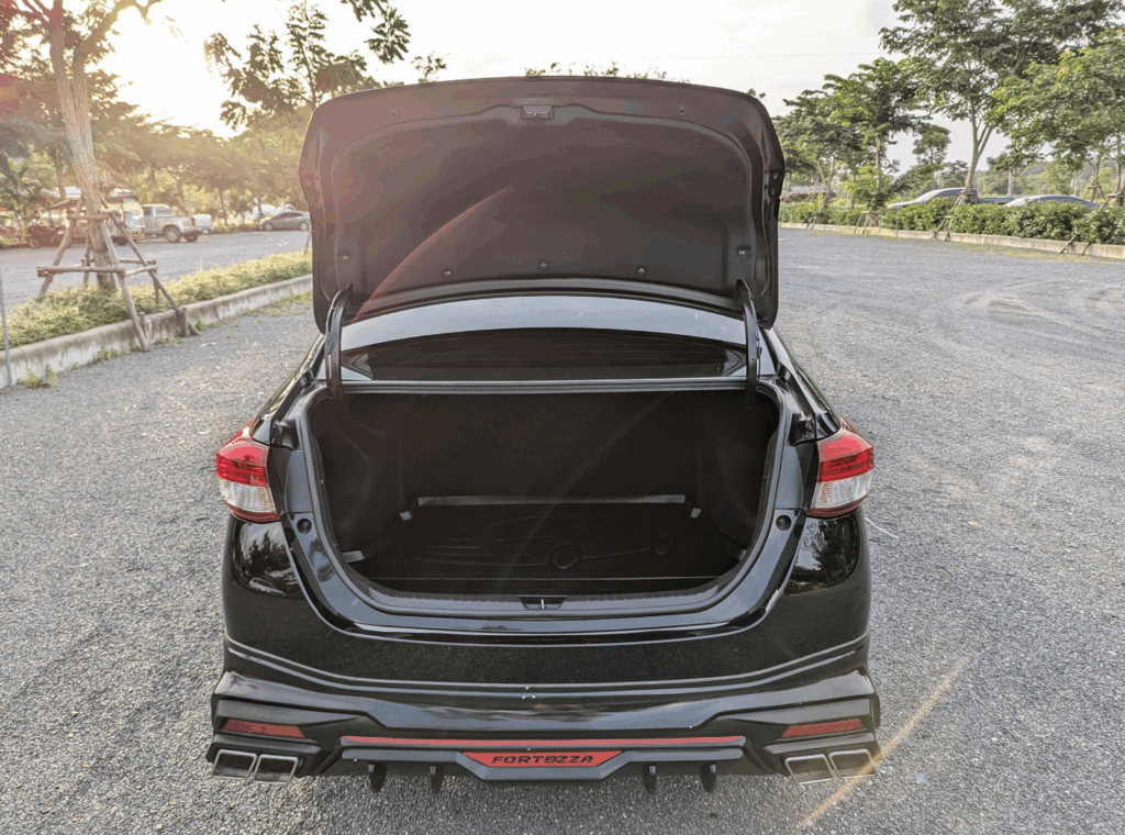 Toyota Yaris Ativ Black 2021 или аналог на Пхукете, Таиланд