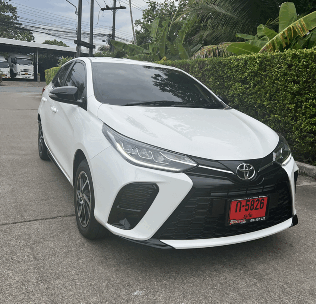 Toyota Yaris White 2022 или аналог на Пхукете, Таиланд