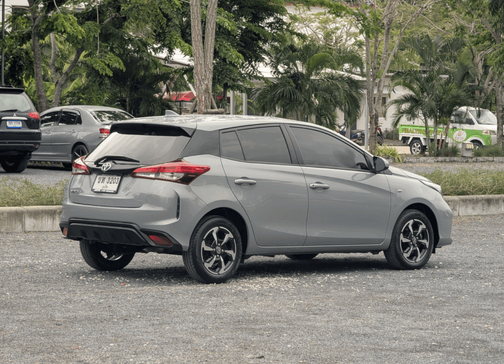 Toyota Yaris Grey 2023 или аналог на Пхукете, Таиланд