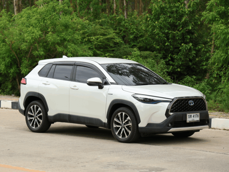 Toyota Corolla Cross White 2020 или аналог на Пхукете, Таиланд