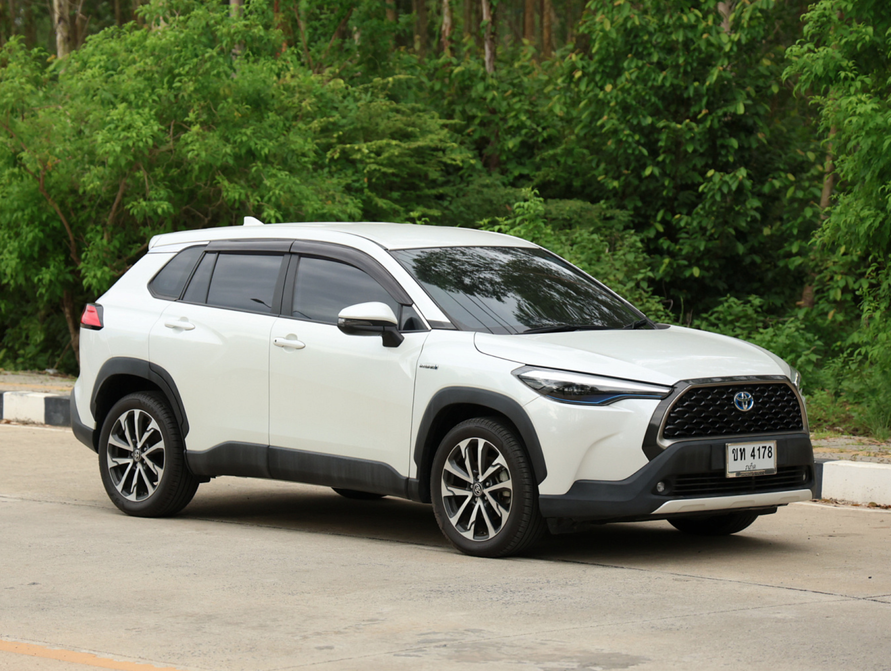 Toyota Corolla Cross White 2020 или аналог на Пхукете, Таиланд