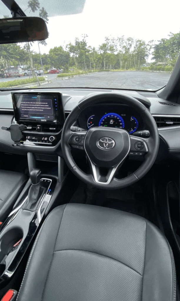 Toyota Corolla Cross Grey 2022 или аналог на Пхукете, Таиланд