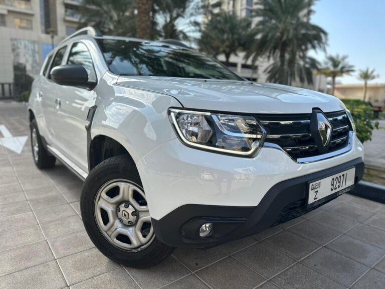 RENAULT DUSTER автомат 2022-2024 или аналог в Дубаи, ОАЭ