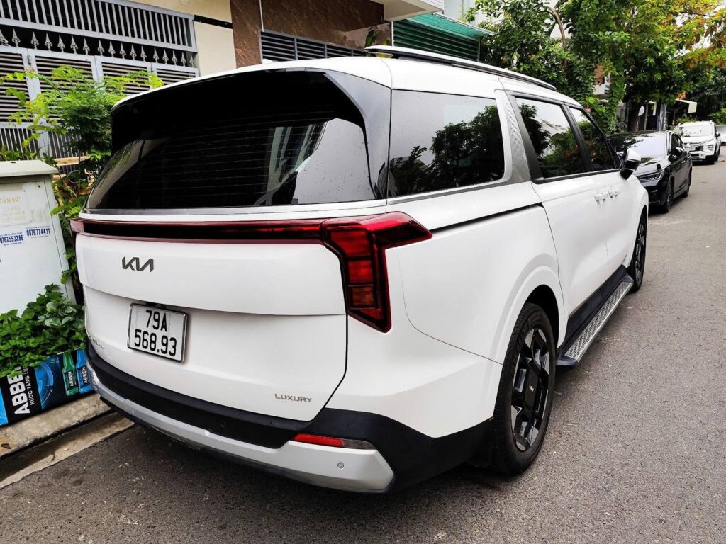 KIA Carnival 7 мест 2024-2025 или аналог в Нячанге, Вьетнам