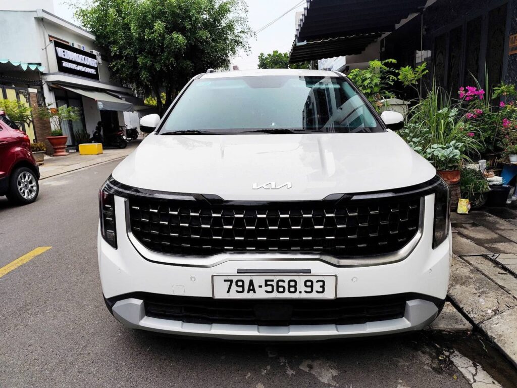 KIA Carnival 7 мест 2024-2025 или аналог в Нячанге, Вьетнам