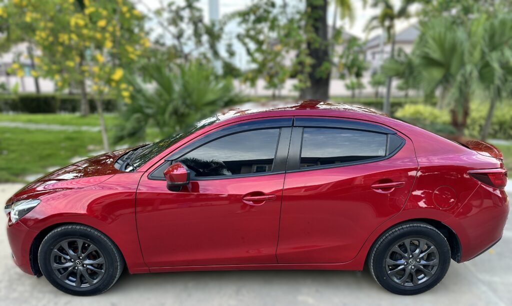 Mazda 2 Red 2018-2021 или аналог в Паттайе, Таиланд