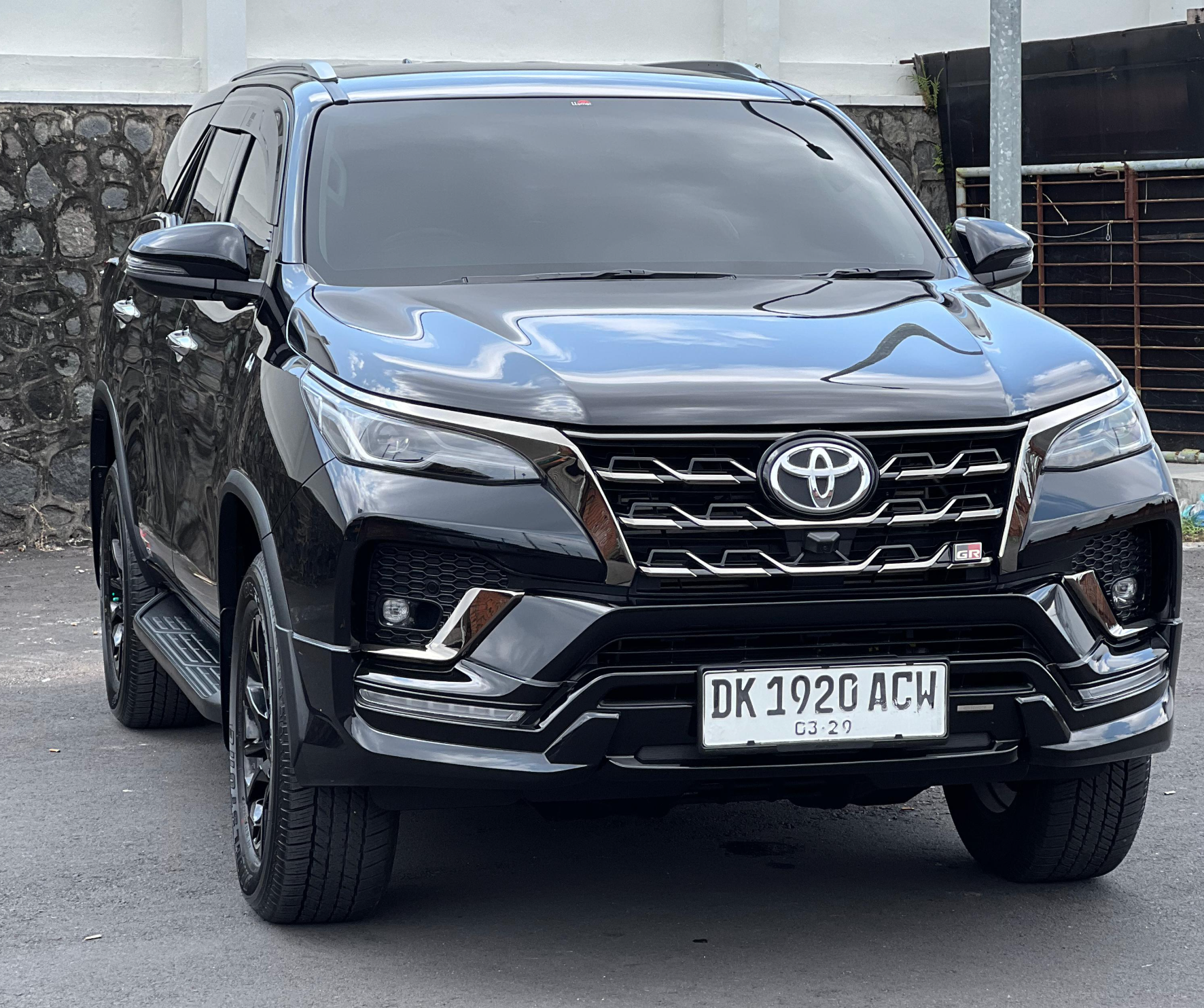 TOYOTA FORTUNER GR-AT SPORTY 2022-2024 или аналог на Бали