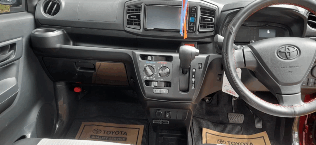 Toyota Pixis Semi hybrid 2025 или аналог в Шри-Ланке, Коломбо