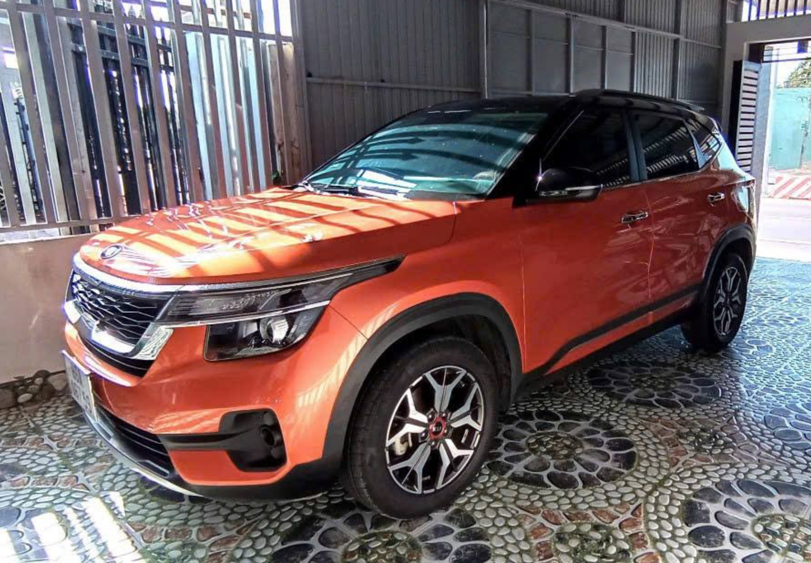 Kia Seltos автомат 2022-2024 или аналог в Хошимине, Вьетнам