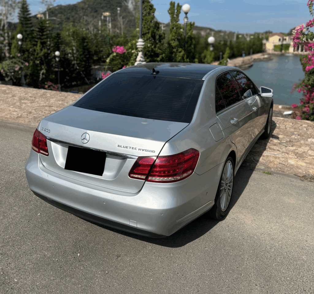 Mercedes E300 Hybrid 2015 или аналог в Паттай, Таиланд