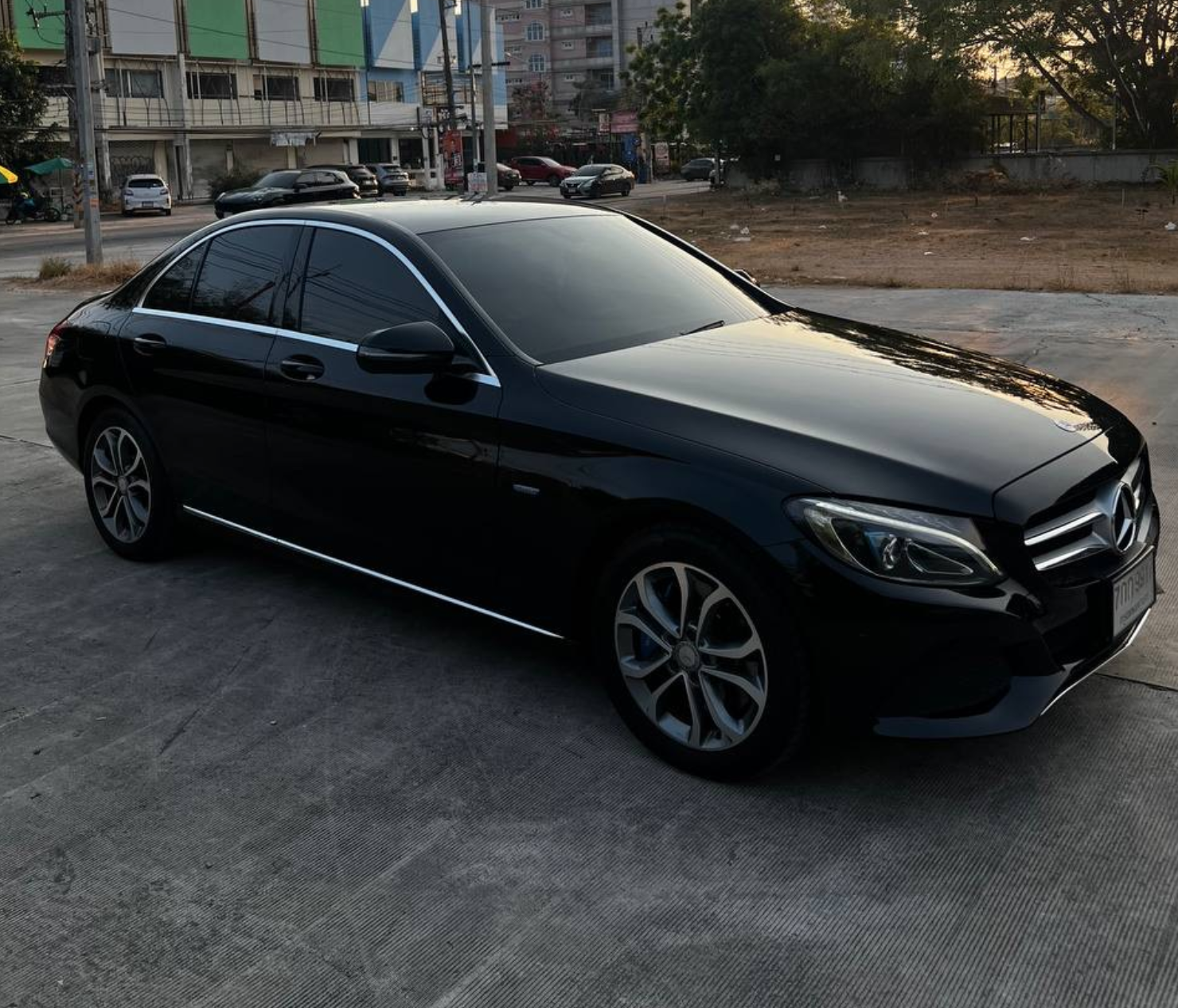 Mercedes C350e Hybrid 2018 или аналог в Паттай, Таиланд