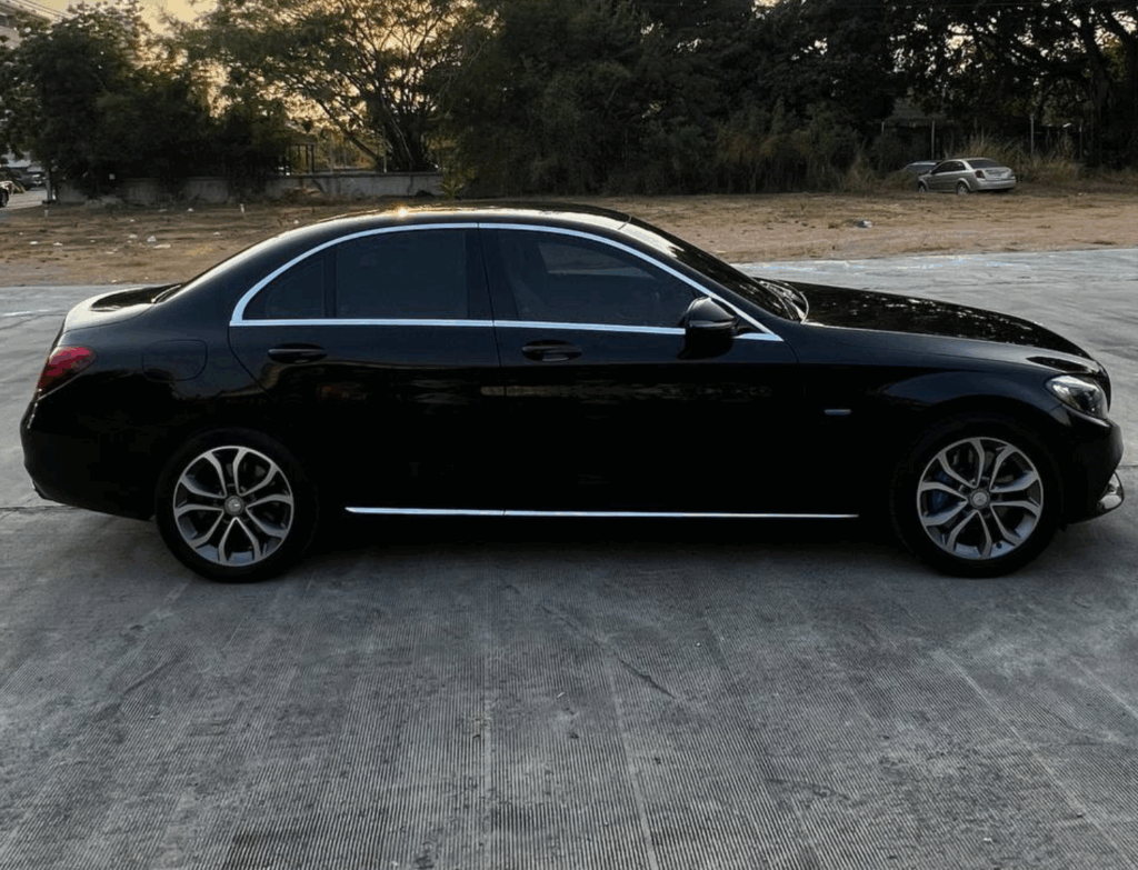 Mercedes C350e Hybrid 2018 или аналог в Паттай, Таиланд