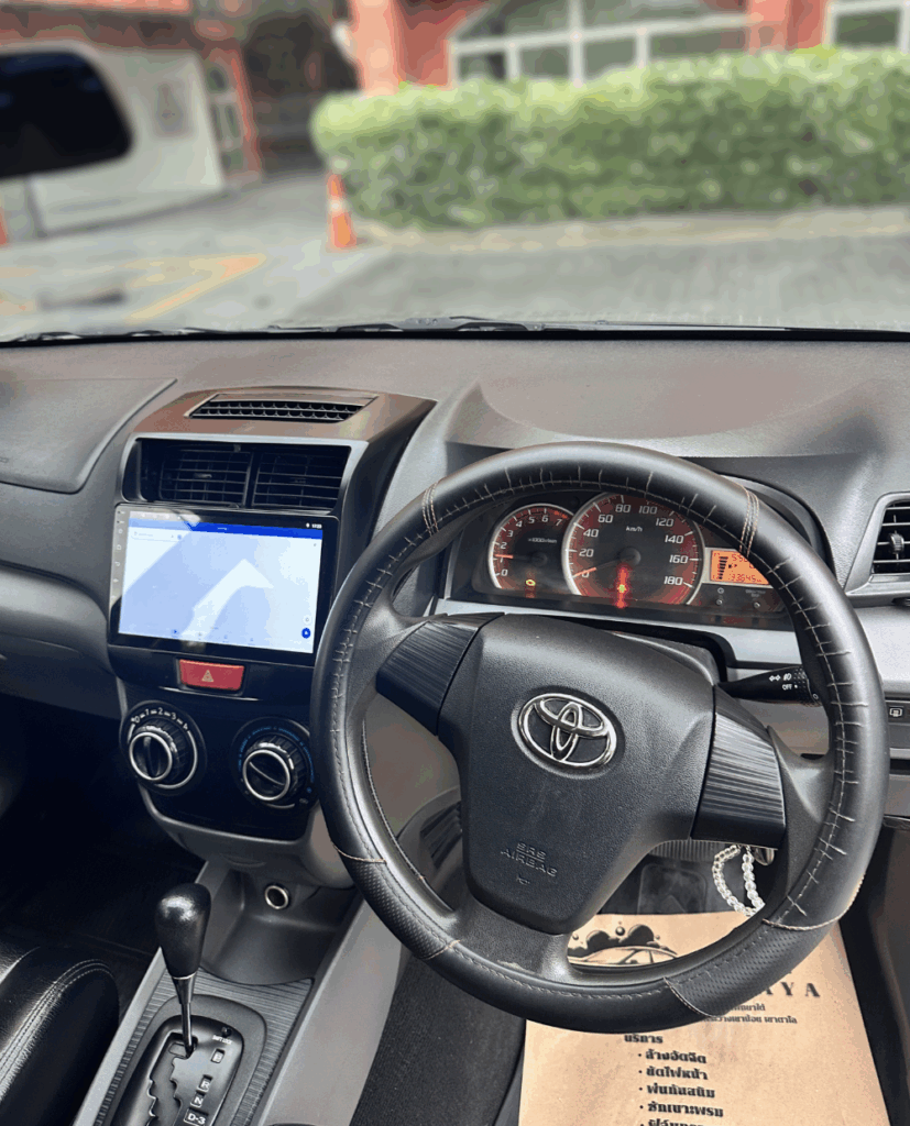 Toyota Avanza 7 мест 2014-2016 или аналог в Паттайе, Таиланд