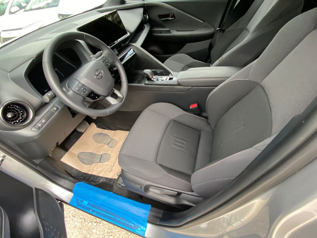 Toyota C-HR 2024-2025 или аналог в Стамбуле и Анталии, Турция