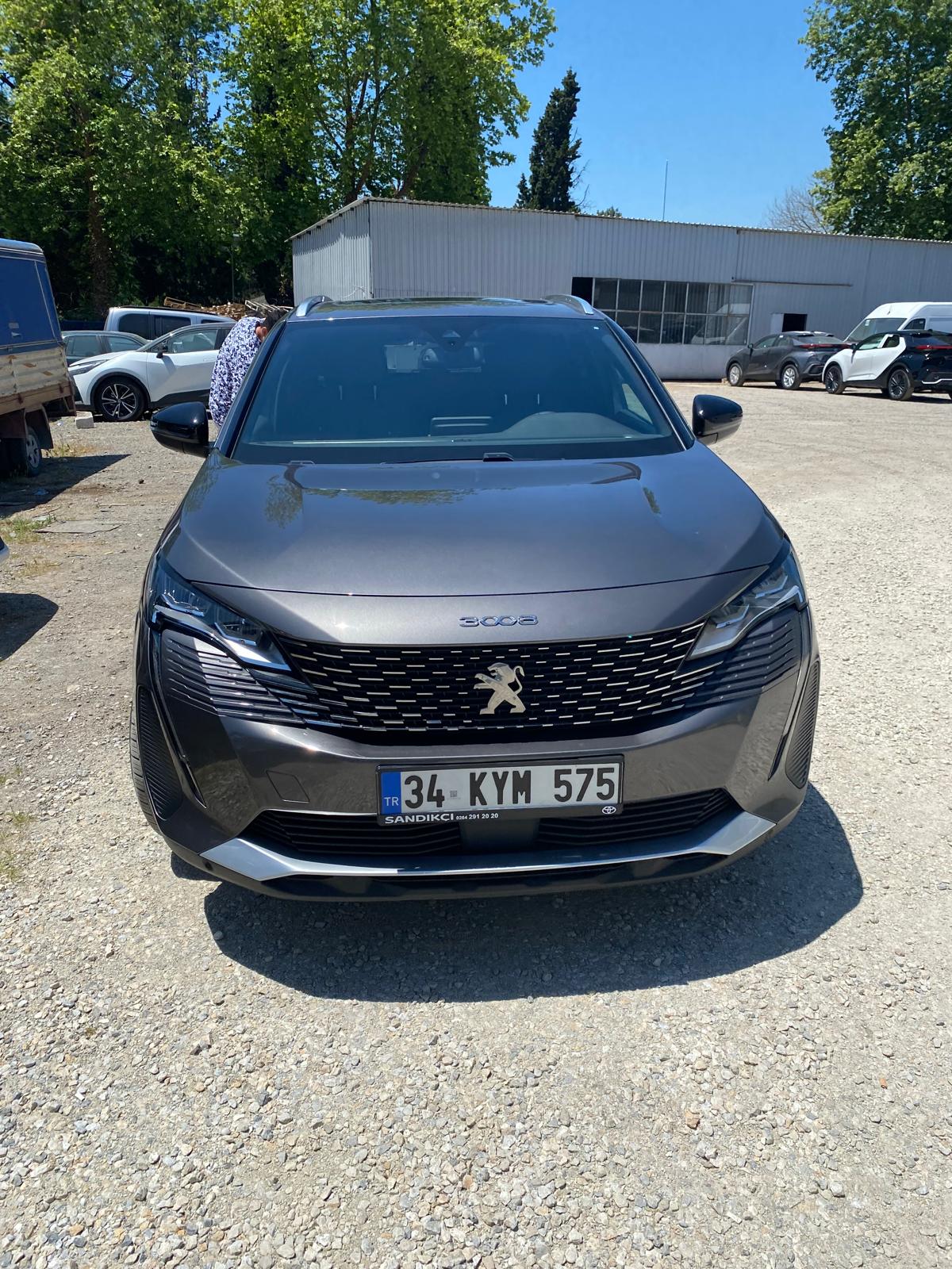 Peugeot-3008 2023-2025 или аналог в Стамбуле и Анталии, Турция