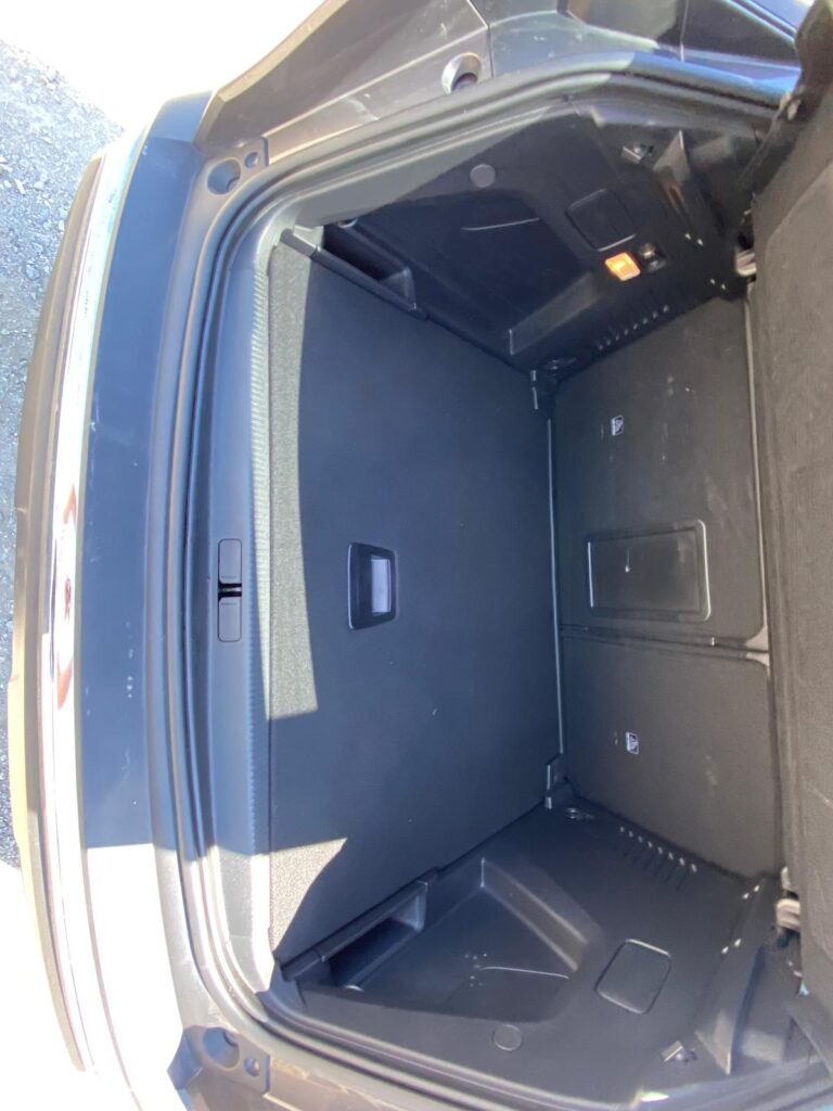 Peugeot-3008 2023-2025 или аналог в Стамбуле и Анталии, Турция