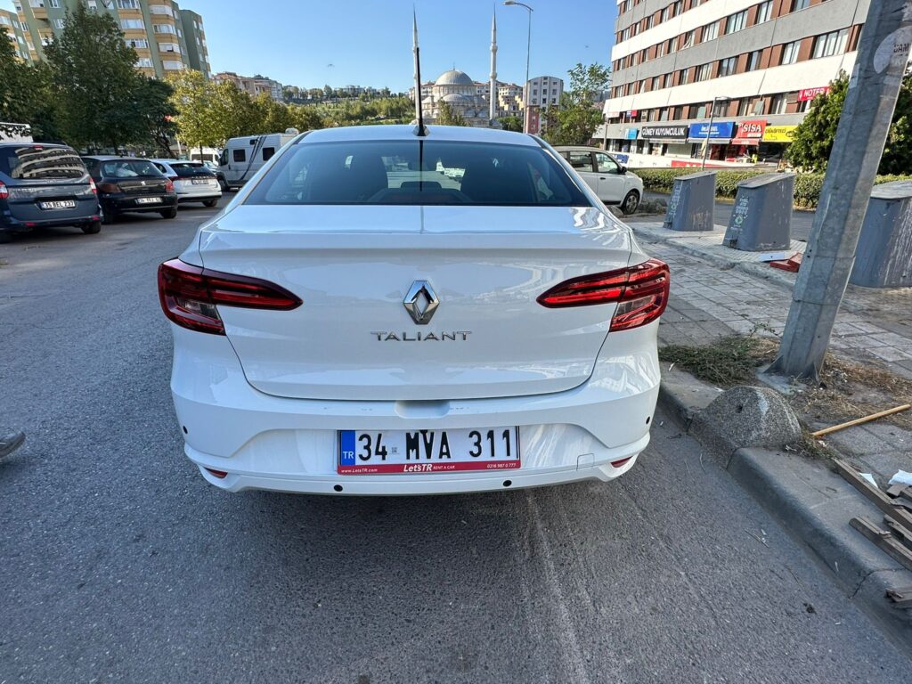 Renault Taliant 2024-2025 или аналог в Стамбуле и Анталии, Турция