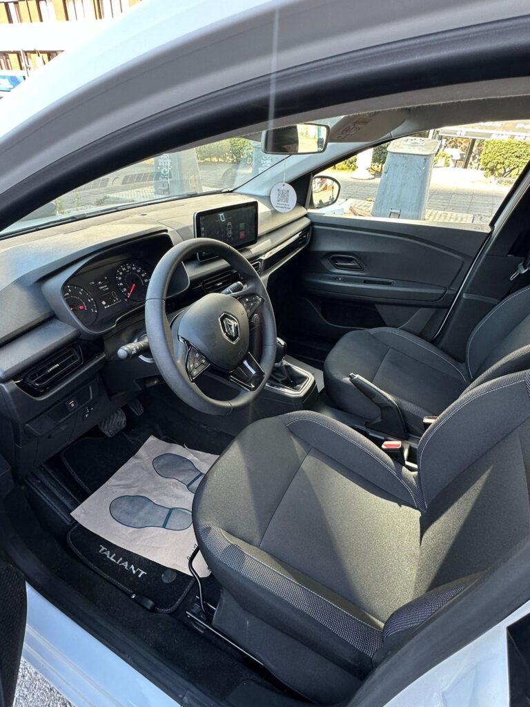 Renault Taliant 2024-2025 или аналог в Стамбуле и Анталии, Турция