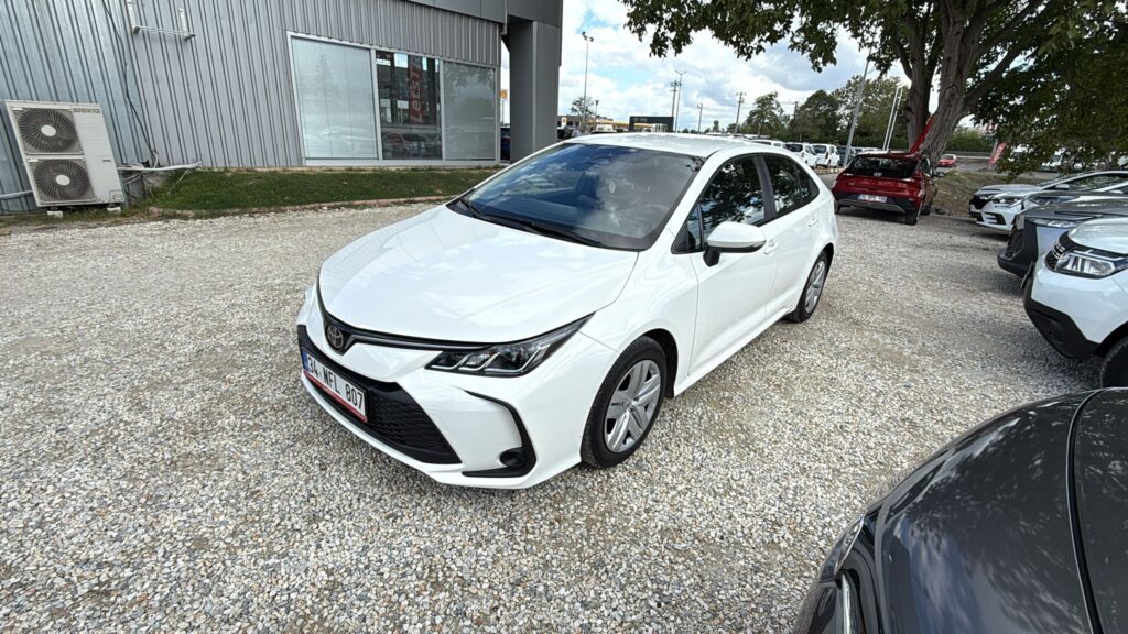 Toyota Corolla 2024-2025 или аналог в Стамбуле и Анталии, Турция