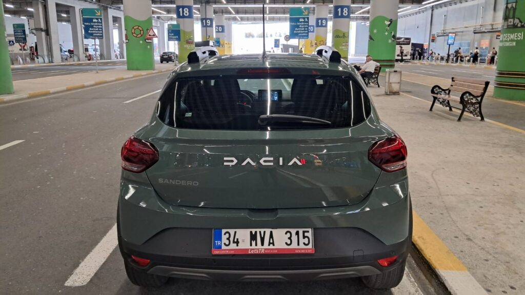 Dacia Sandero 2024-2025 или аналог в Стамбуле и Анталии, Турция