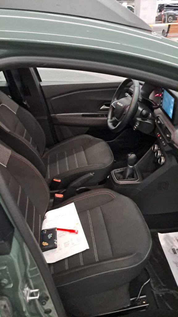 Dacia Sandero 2024-2025 или аналог в Стамбуле и Анталии, Турция