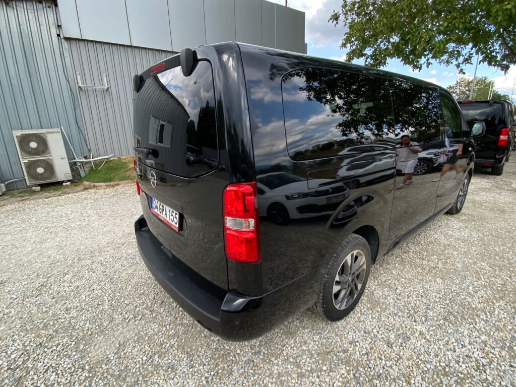 Opel Zafira 2023-2025 или аналог в Стамбуле и Анталии, Турция