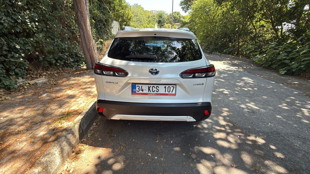 Toyota Corolla Cross 2024-2025 или аналог в Стамбуле и Анталии, Турция