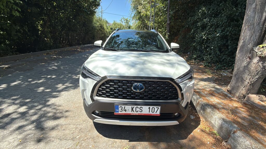 Toyota Corolla Cross 2024-2025 или аналог в Стамбуле и Анталии, Турция